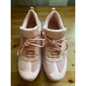 Women’s size 11 pastel pink Puma’s